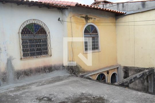 Área comum de casa para alugar com 2 quartos, 90m² em Dom Silvério, Belo Horizonte