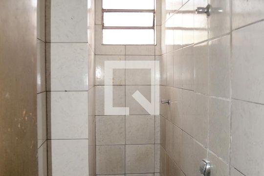 Banheiro  de casa para alugar com 2 quartos, 90m² em Dom Silvério, Belo Horizonte