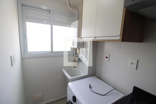 Área  de Serviço de apartamento para alugar com 2 quartos, 40m² em Vila Paulicéia, São Paulo