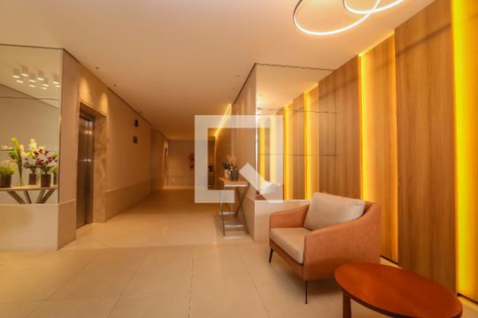 Hall de entrada de apartamento à venda com 3 quartos, 140m² em Vila Andrade, São Paulo