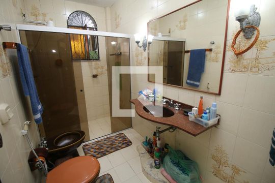 Banheiro da Suíte 1 de casa à venda com 3 quartos, 256m² em Penha, Rio de Janeiro