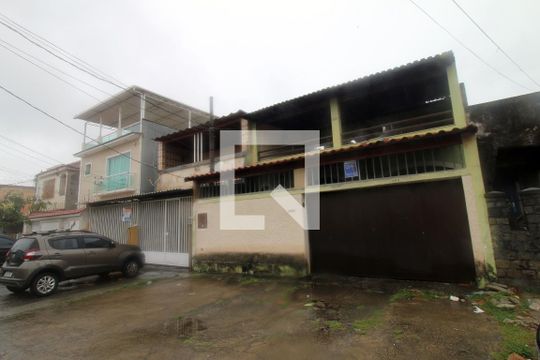 Fachada da Casa de casa à venda com 3 quartos, 256m² em Penha, Rio de Janeiro