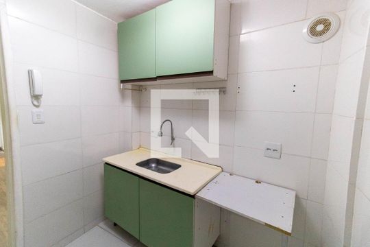 Cozinha de apartamento à venda com 2 quartos, 50m² em Icaraí, Niterói