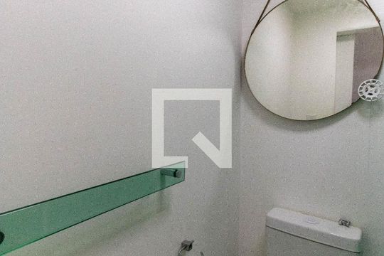Banheiro de apartamento à venda com 2 quartos, 50m² em Icaraí, Niterói
