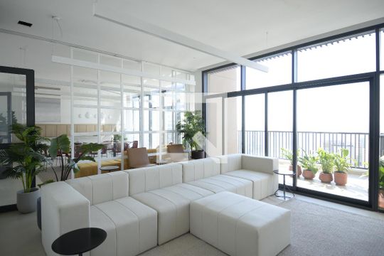 Salão de Festas de kitnet/studio à venda com 1 quarto, 30m² em Liberdade, São Paulo