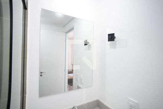 Banheiro de kitnet/studio à venda com 1 quarto, 30m² em Liberdade, São Paulo