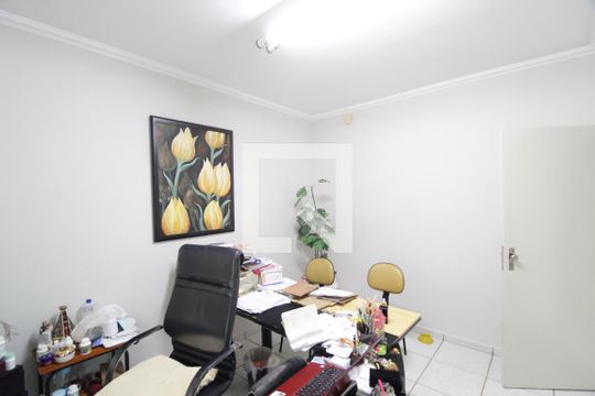 Escritório de casa para alugar com 7 quartos, 350m² em Brasil, Uberlândia