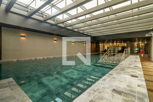 Área comum - Piscina coberta de apartamento à venda com 3 quartos, 98m² em Petrópolis, Porto Alegre