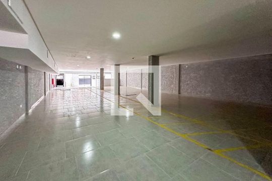 Garagem de apartamento à venda com 2 quartos, 92m² em Jardim Bela Vista, Santo André