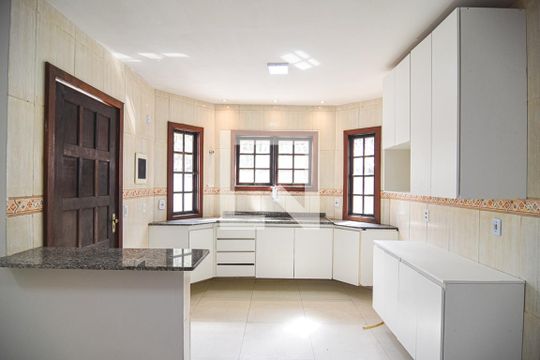 Cozinha de casa à venda com 2 quartos, 91m² em Engenho do Mato, Niterói