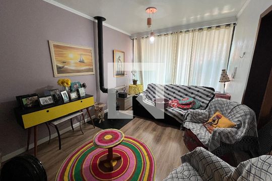 Sala de casa à venda com 2 quartos, 105m² em Canudos, Novo Hamburgo
