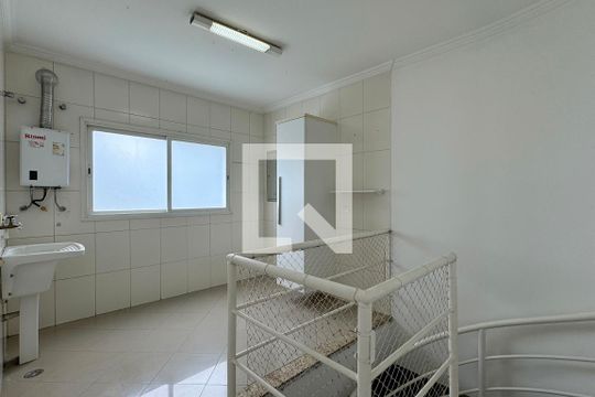 Área de Serviço de casa de condomínio para alugar com 5 quartos, 700m² em Residencial Zero (tambore), Santana de Parnaíba