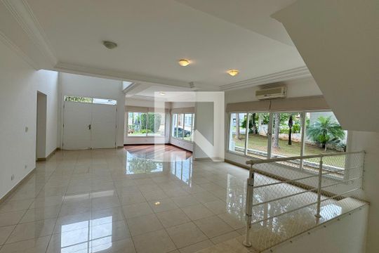 Sala de casa de condomínio à venda com 5 quartos, 700m² em Residencial Zero (tambore), Santana de Parnaíba