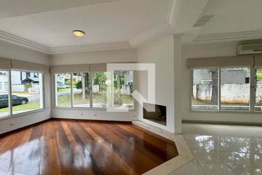 Sala de casa de condomínio à venda com 5 quartos, 700m² em Residencial Zero (tambore), Santana de Parnaíba