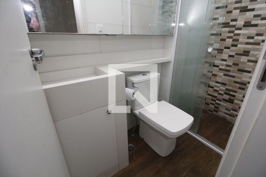 Banheiro de apartamento para alugar com 2 quartos, 60m² em Vila Matilde, São Paulo