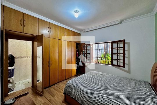 Suíte 1 de casa à venda com 4 quartos, 290m² em Campo Belo, São Paulo