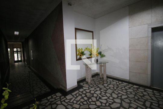Hall de Entrda de apartamento para alugar com 1 quarto, 50m² em Bonsucesso, Rio de Janeiro