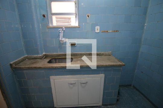 Cozinha de apartamento para alugar com 1 quarto, 50m² em Bonsucesso, Rio de Janeiro