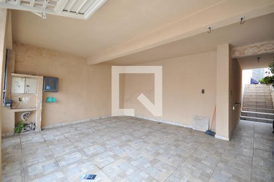 Garagem de casa à venda com 3 quartos, 180m² em Vila Mazzei, São Paulo
