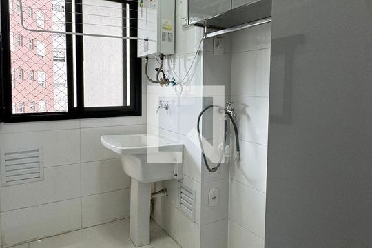 Área de Serviço de apartamento à venda com 3 quartos, 116m² em Empresarial 18 do Forte, Barueri