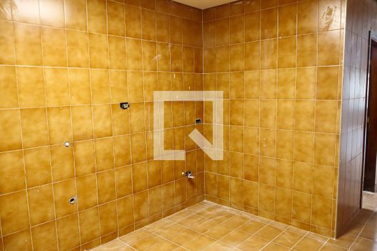 Cozinha de casa à venda com 3 quartos, 200m² em Umuarama, Osasco