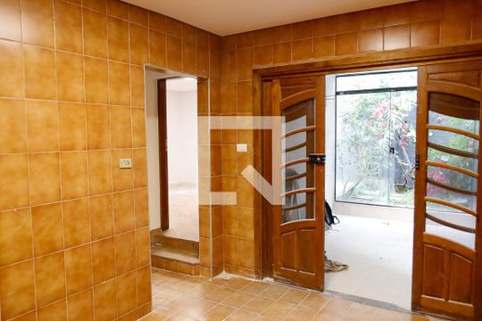 Cozinha de casa à venda com 3 quartos, 200m² em Umuarama, Osasco