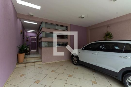 Garagem de casa à venda com 2 quartos, 170m² em Vila Carrão, São Paulo