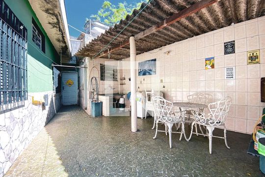 Área de Serviço de casa à venda com 6 quartos, 200m² em Vila Pirajussara, São Paulo