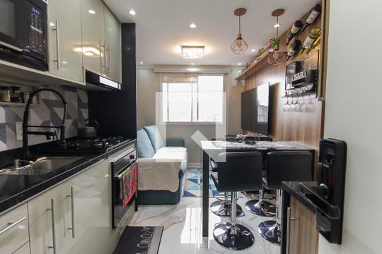 Cozinha de apartamento à venda com 2 quartos, 32m² em Itaquera, São Paulo