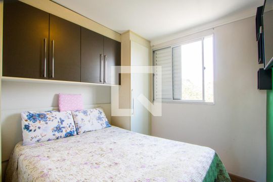 Quarto 1 de apartamento à venda com 2 quartos, 47m² em Parque São Vicente, Mauá