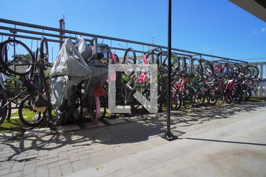Área comum - Bicicletário de apartamento à venda com 2 quartos, 58m² em Sarandi, Porto Alegre