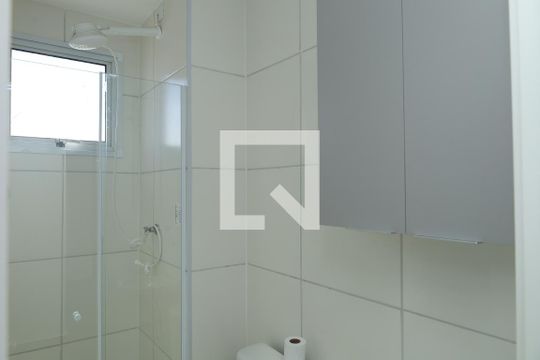 Banheiro de apartamento para alugar com 2 quartos, 45m² em Vila Norma, São Paulo