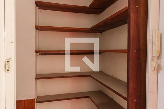 Entrada de casa para alugar com 1 quarto, 90m² em Cidade Nitro Operária, São Paulo