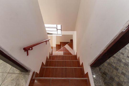 Entrada de casa para alugar com 1 quarto, 90m² em Cidade Nitro Operária, São Paulo