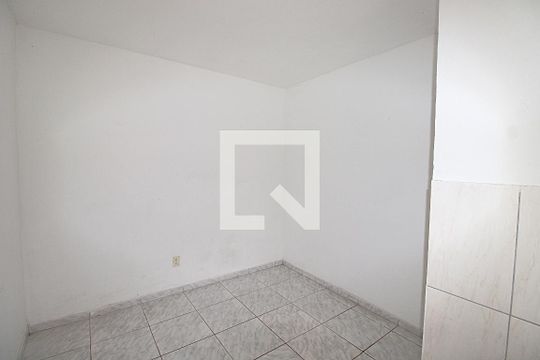 Sala/Cozinha/Quarto de kitnet/studio para alugar com 1 quarto, 24m² em Vila Valqueire, Rio de Janeiro