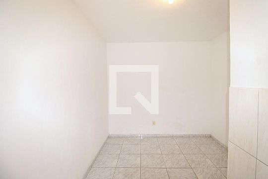 Sala/Cozinha/Quarto de kitnet/studio para alugar com 1 quarto, 24m² em Vila Valqueire, Rio de Janeiro