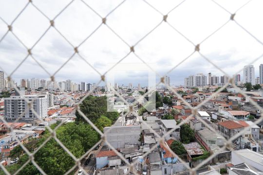 Vista Quarto 1 de apartamento para alugar com 2 quartos, 64m² em Vila Guaca, São Paulo