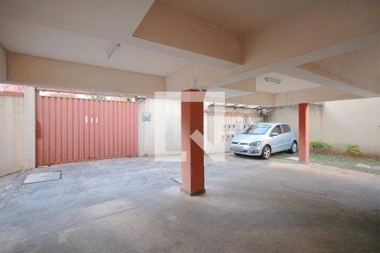 Área comum de apartamento para alugar com 2 quartos, 63m² em Sagrada Família, Belo Horizonte