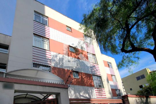 Fachada de apartamento para alugar com 2 quartos, 63m² em Sagrada Família, Belo Horizonte