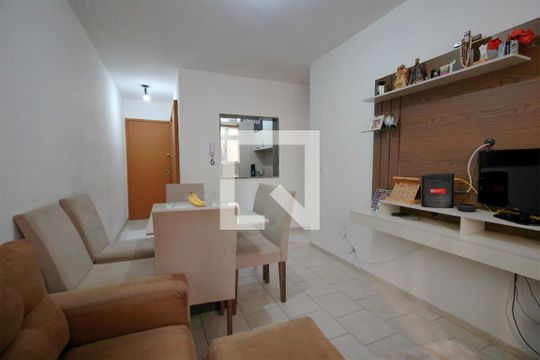 Sala de apartamento para alugar com 2 quartos, 63m² em Sagrada Família, Belo Horizonte
