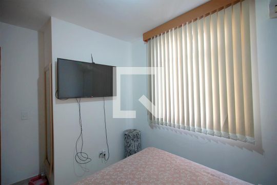 Quarto 1 de apartamento para alugar com 2 quartos, 63m² em Sagrada Família, Belo Horizonte