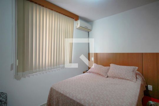 Quarto 1 de apartamento para alugar com 2 quartos, 63m² em Sagrada Família, Belo Horizonte