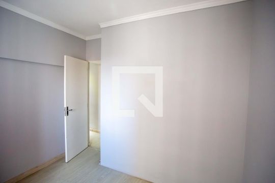 Quarto 1 de apartamento à venda com 2 quartos, 44m² em Canhema, Diadema