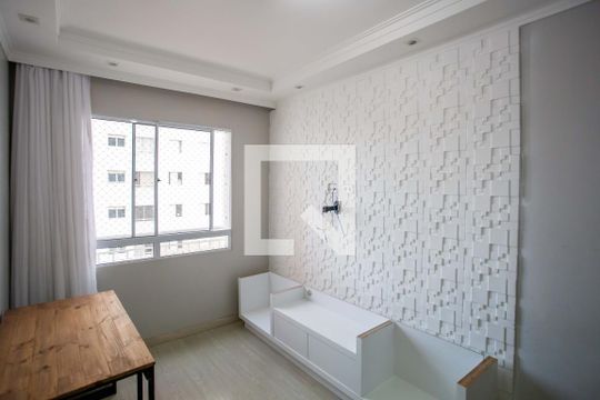 Sala de apartamento à venda com 2 quartos, 44m² em Canhema, Diadema