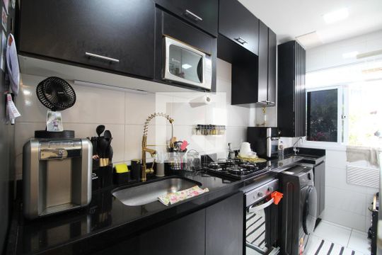 Cozinha de apartamento para alugar com 2 quartos, 45m² em Anil, Rio de Janeiro