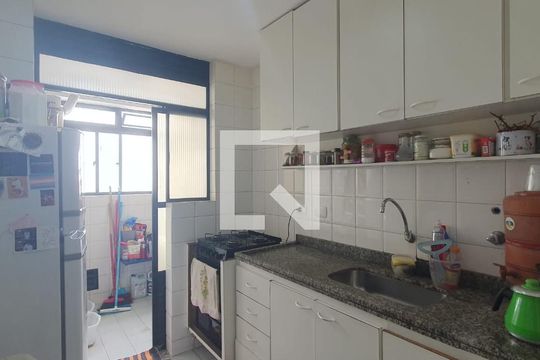 Cozinha de apartamento à venda com 2 quartos, 61m² em Vila Moinho Velho, São Paulo