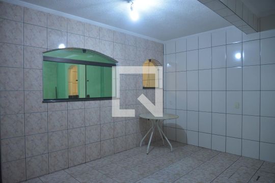 Quintal de casa para alugar com 4 quartos, 240m² em Jardim Rina, Santo André