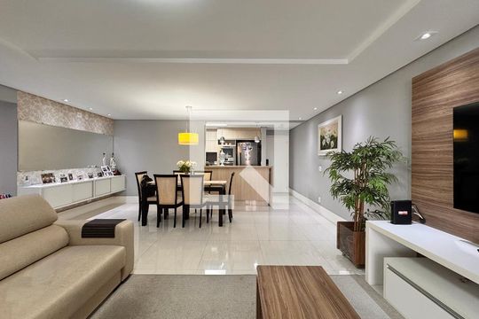 Sala de apartamento à venda com 3 quartos, 115m² em Vila Valparaíso, Santo André