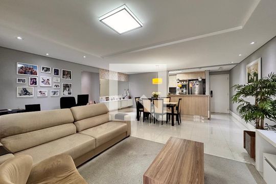 Sala de apartamento à venda com 3 quartos, 115m² em Vila Valparaíso, Santo André