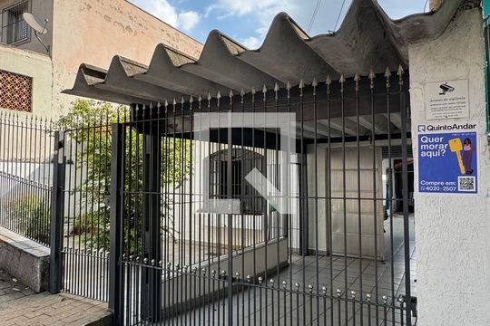 Fachada de casa à venda com 4 quartos, 167m² em Vila Vera, São Paulo